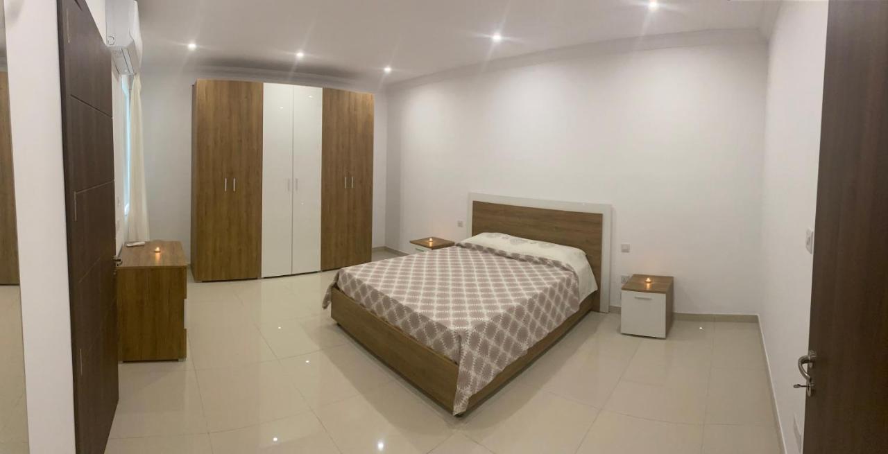 New 3 Bedroom Apartment Close To Airport Zurrieq エクステリア 写真